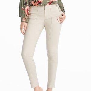 White House Black Market Ivory Button Detail Skimmer Jeans